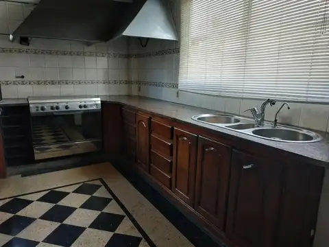 Depto Tipo Casa en Venta de 4 dormitorios