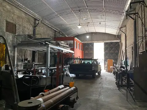 Galpon en Venta en San Miguel, USD 100.000