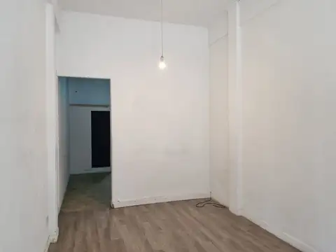 LOCAL EN QUILMES CENTRO