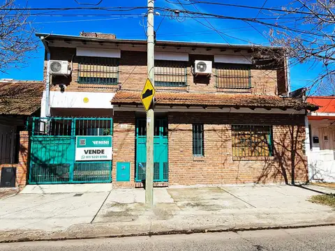 Casa chalet 6 ambientes en Martínez 