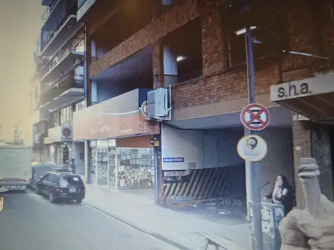 Cochera en venta en Once Centro comercial