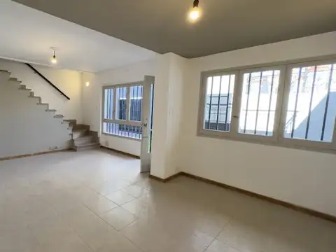 Casa en Venta en Alberdi, USD 118.000