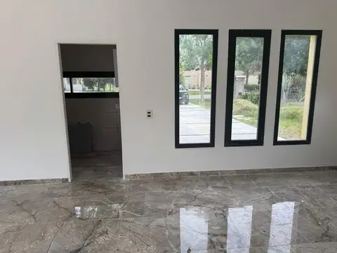 CASA EN VENTA HARAS DEL SUR 1 A ESTRENAR ,3 DORMIS