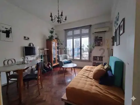 VENTA DEPARTAMENTO ABASTO- 2 AMBIENTES 40 M2 al frente - APTO CREDITO-