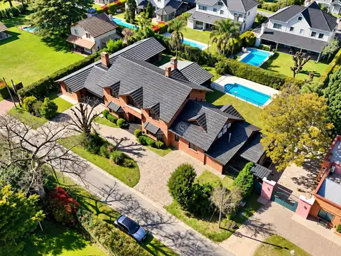 Casa en Venta de 4 dormitorios