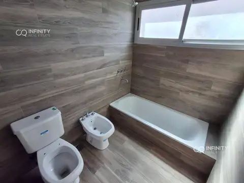 Casa 5 ambientes con 2 baños