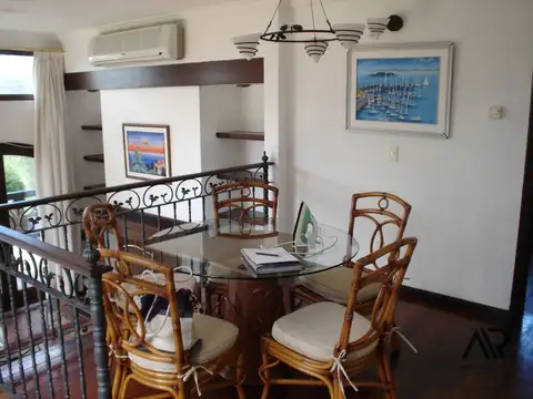 Casa en venta  en Lomas de la Tahona