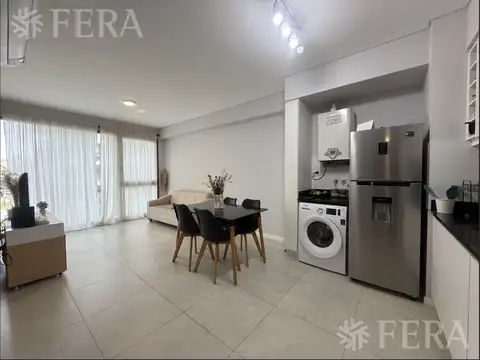 AV CASEROS al 1700