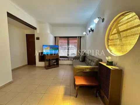 Venta de Casa 4 AMBIENTES en Castelar Sur, ACEPTA PERMUTA