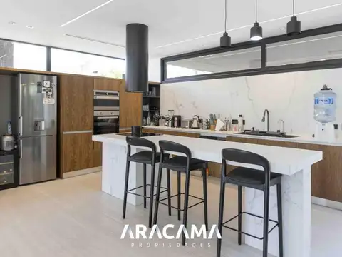 Casa en Venta de 4 dormitorios