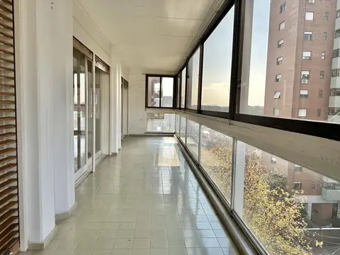 Departamento en Venta con 2 cocheras