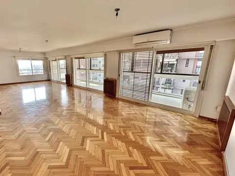 Departamento en Venta de 5 ambientes