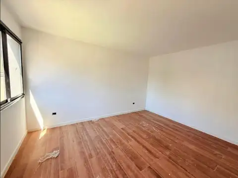 Depto Tipo Casa en Venta al Este