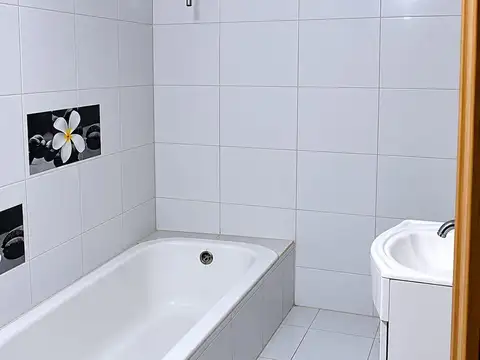 CASA EN VIRREY DEL PINO PARA INVERSION OPORTUNIDAD