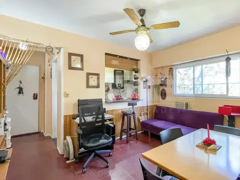 Remedios de Escalada de San Martin al 1500,entre Gral de San Martin y Arenales