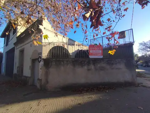 Casa en venta dos dormitorios en barrio Ludueña