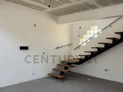 juan Agustin  Maza 1200, Piso 0