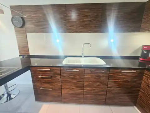 VENTA  CASA TRES AMBIENTES PILETA APTO CRÉDITO