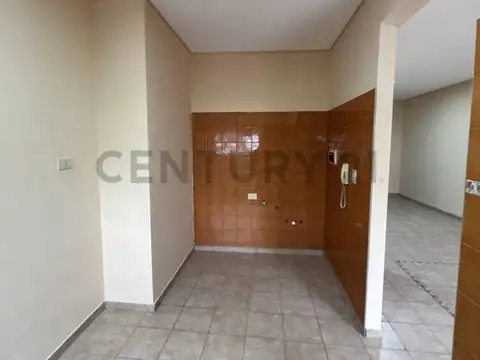 San Geronimo 1000, Piso 0
