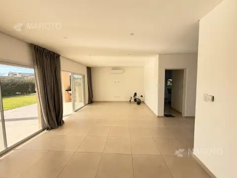 Casa en Alquiler en El Canton - Norte, USD 1.400