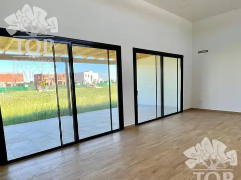 Casa en Venta en Puertos - Riberas, USD 280.000