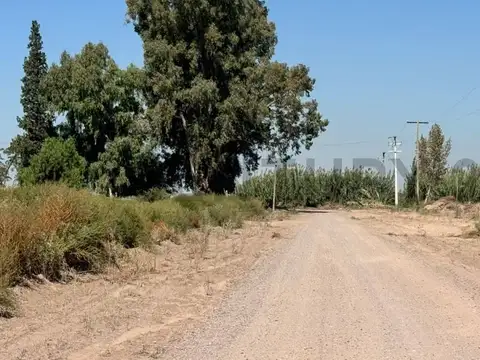 Venta terreno en barrio amanecer Don Julian