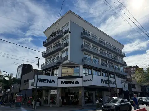 Edificio Comercial en Lanús Este