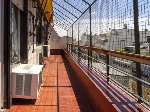 Venta Departamento 4 amb. con Balcón Terraza. Caballito