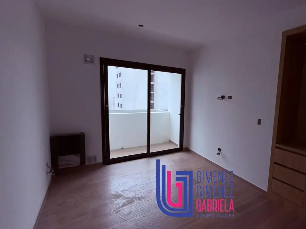 Calle 17 e/ 44 y 45 al 600