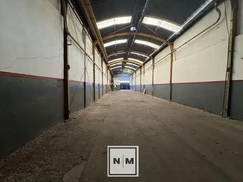 Galpon en Venta 8  mts Frente