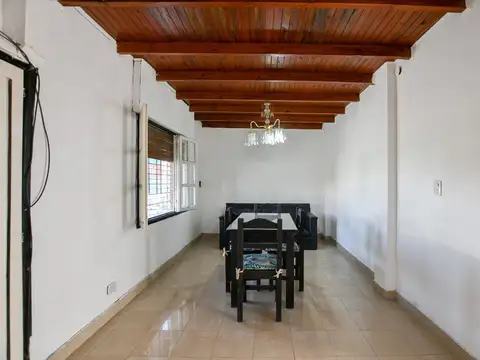 Depto Tipo Casa en Venta 47 años