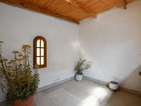 Depto Tipo Casa en Venta en Tolosa, USD 65.000