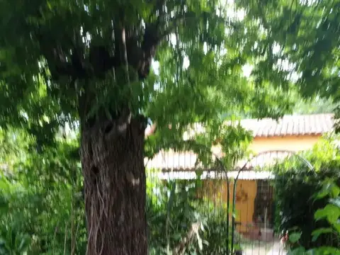 EXCELENTE CASA QUINTA SOBRE LOTE DE 3500m2 LA REJA