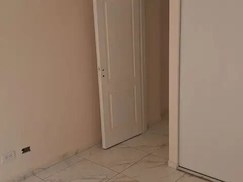 Depto Tipo Casa 4 ambientes con 2 baños