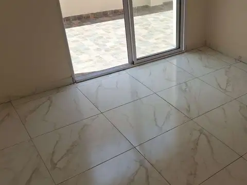 Depto Tipo Casa en Alquiler de 3 dormitorios