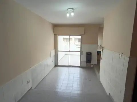 Departamento de tres ambientes centrico (alquiler)
