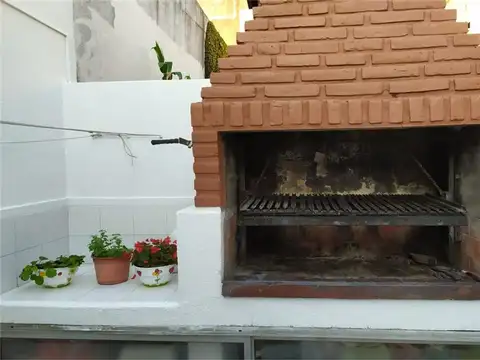Depto Tipo Casa en Venta con 1 cocheras