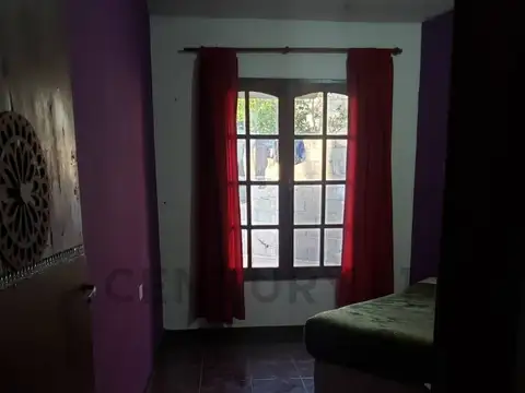 Casa 6 ambientes con 1 baño