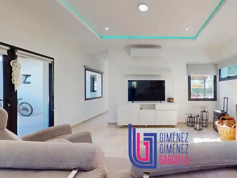 Casa 5 ambientes con 3 baños