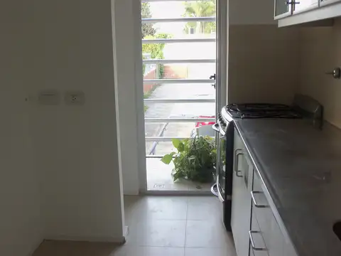 Campana 3400, Piso 2