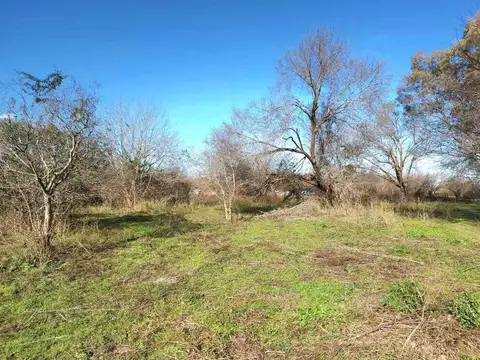 VENTA DE LOTE EN BENAVIDEZ