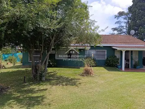 Casa 3 ambientes con 2 baños
