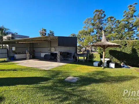 Alvear esquina Dr. Favaloro, a 50 mts de Acceso Dr. Bastián. SAN JOSE.