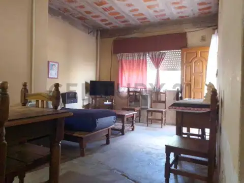 Casa 4 ambientes con jardín en Pontevedra, Partido de Merlo