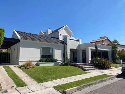 Casa en B° Palmares - 2° Etapa