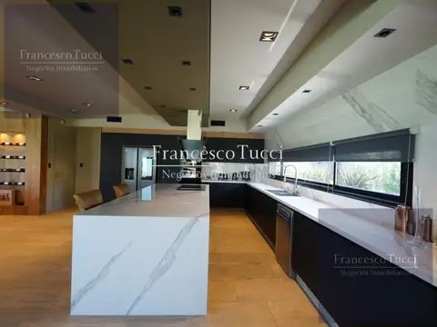 Casa en Alquiler al Oeste