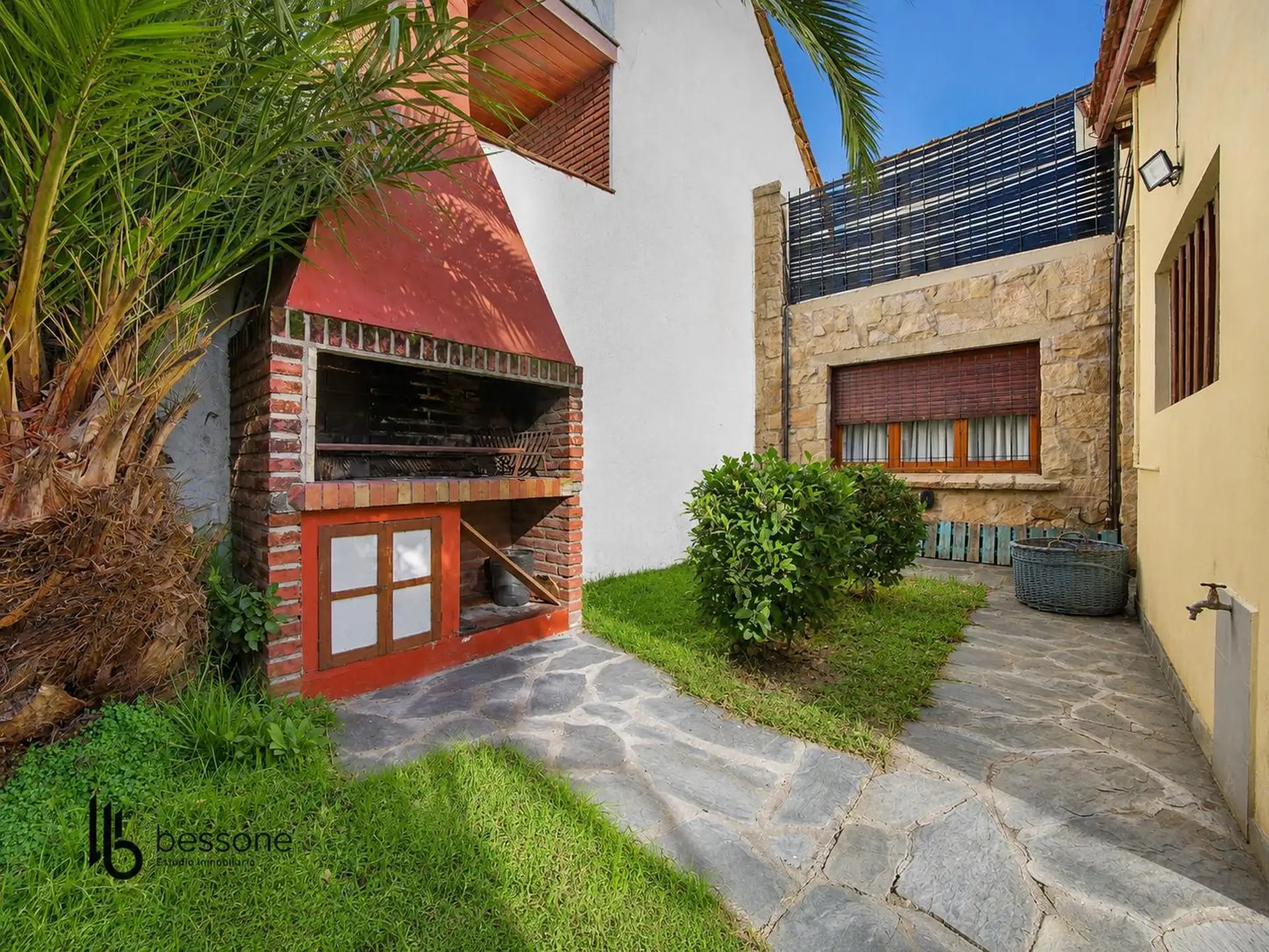 Chalet EN PH 5 Ambientes Constitucion