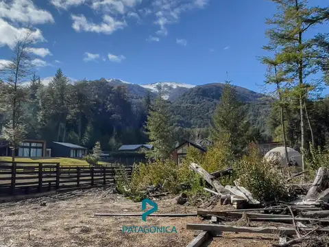 Terreno 1996 m2 plano con proyecto aprobado, Altos de Manzano