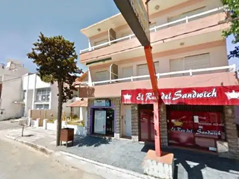 Calle 3 , Piso 1°