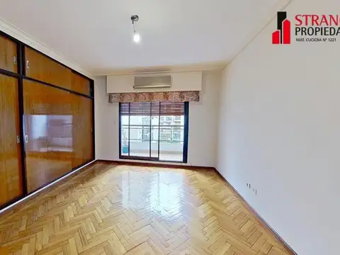 Departamento en Venta con 2 cocheras